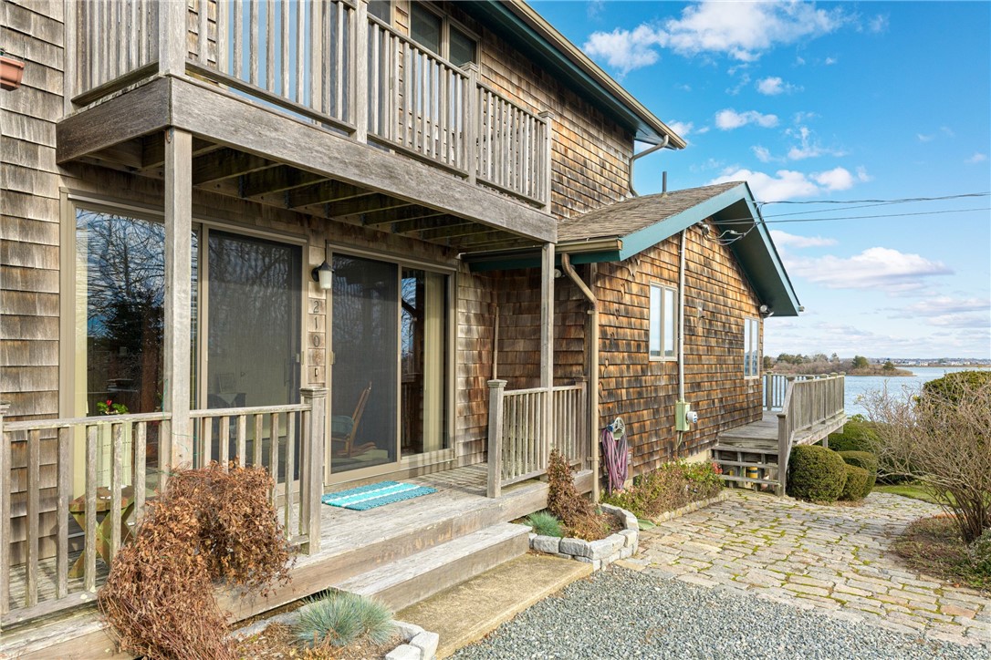 210 Washington Street South Kingstown, RI 02879 - Photo 5 of 50