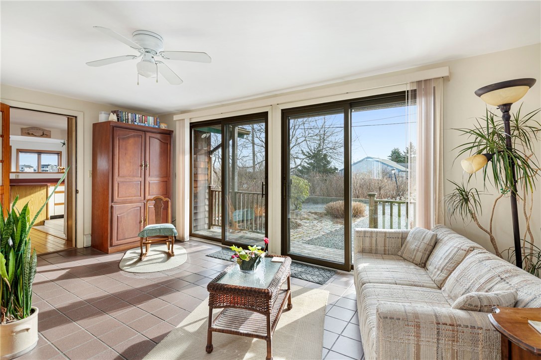 210 Washington Street South Kingstown, RI 02879 - Photo 7 of 50