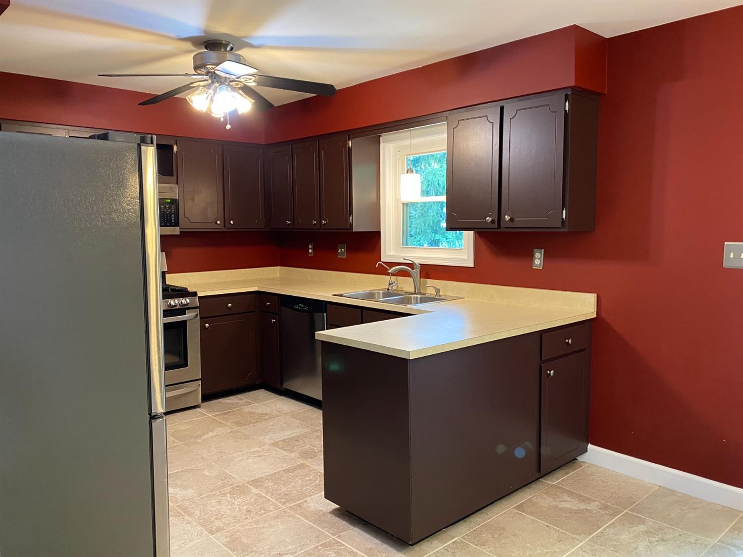 1521 Happy Valley Road Crown Point, IN 46307 - Photo 2 of 15 1500x1124