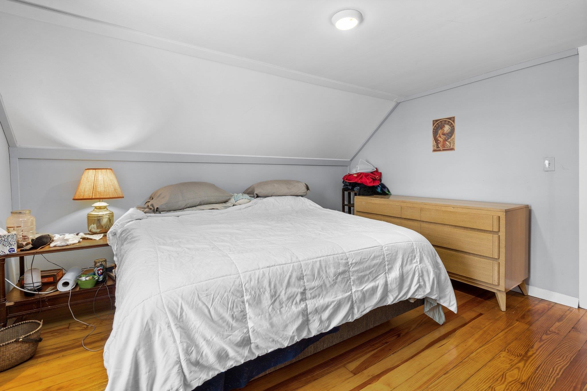 64 Pine Street Rochester, NH 03867 - Photo 3 of 34