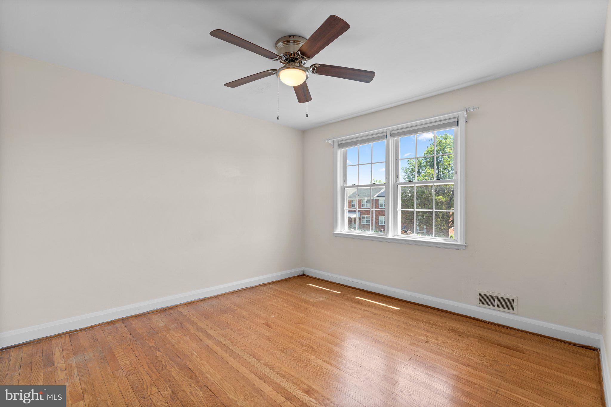 6120 Mt Ridge Road Catonsville, MD 21228 - Photo 18 of 33
