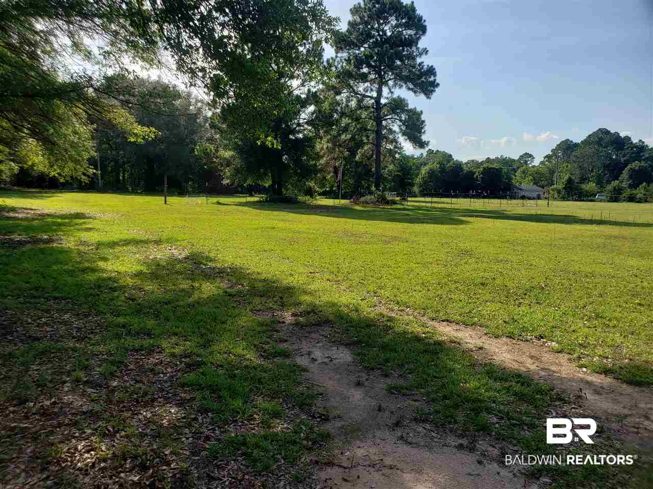 9736 Hildriveeth Drive Elberta, AL 36530 - Photo 4 of 9
