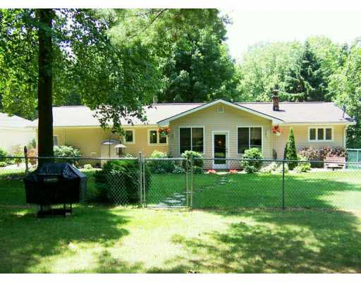 62920 Oak Road South Bend, IN 46614 - Photo 3 of 8 Gallery Image 3