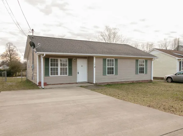 $1,180 | 303 Ashley Street, Oak Grove, KY 42262