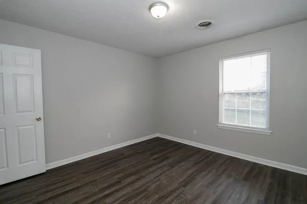 $1,180 | 303 Ashley Street, Oak Grove, KY 42262