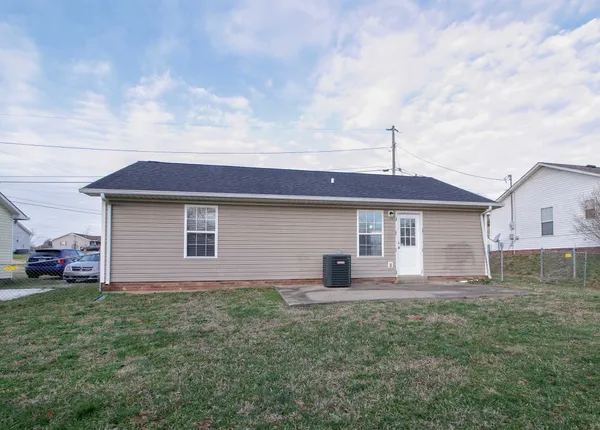 $1,180 | 303 Ashley Street, Oak Grove, KY 42262