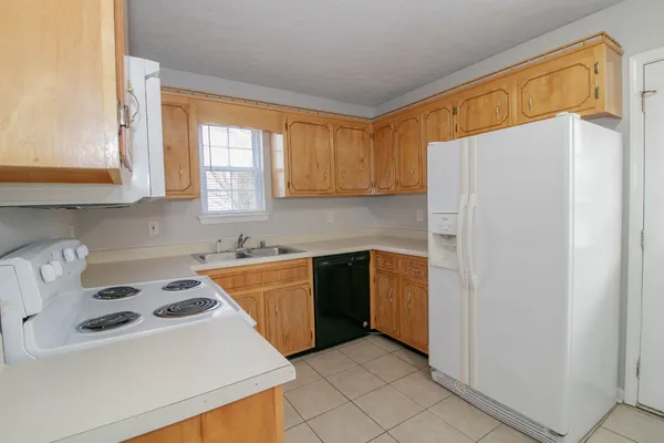 $1,180 | 303 Ashley Street, Oak Grove, KY 42262