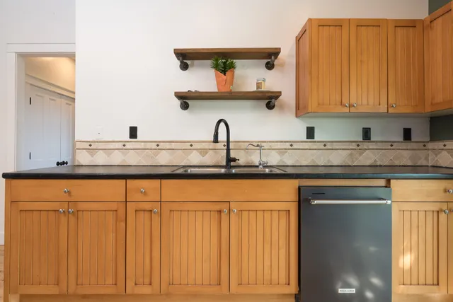 $815,000 | 1095 Highway 20, Fairfield, ID 83327