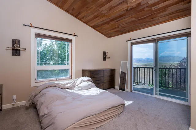 $815,000 | 1095 Highway 20, Fairfield, ID 83327