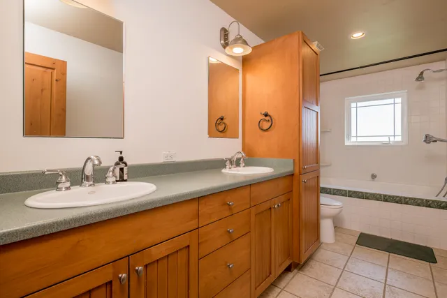 $815,000 | 1095 Highway 20, Fairfield, ID 83327