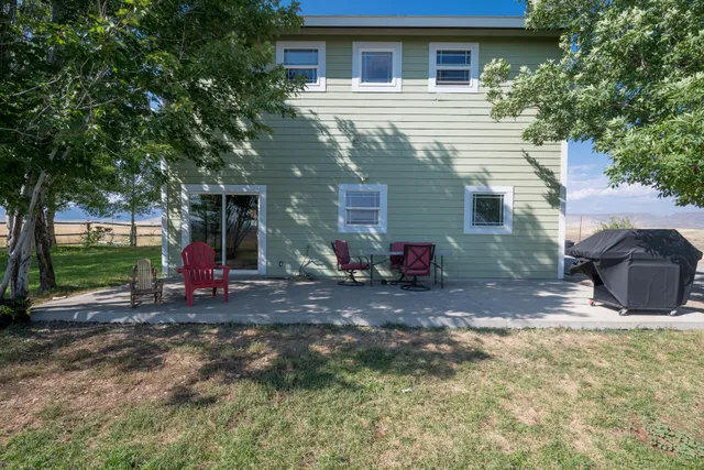 $815,000 | 1095 Highway 20, Fairfield, ID 83327