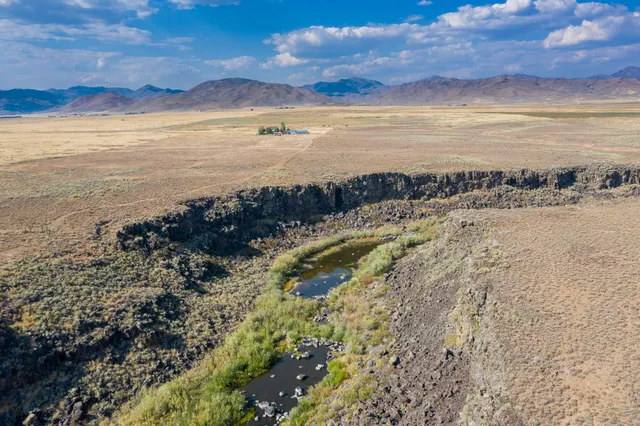 $815,000 | 1095 Highway 20, Fairfield, ID 83327