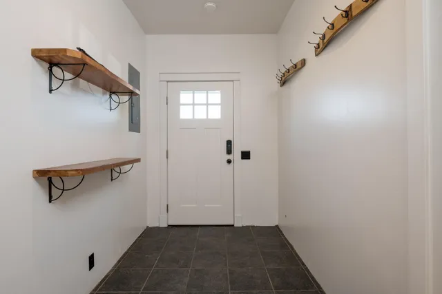 $815,000 | 1095 Highway 20, Fairfield, ID 83327