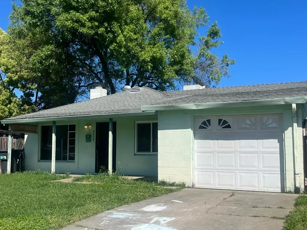 $299,000 | 3318 Horseshoe Drive, Sacramento, CA 95821