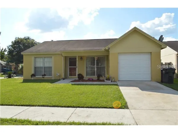 $2,000 | 10002 Turkey Trot Place, Tampa, FL 33637