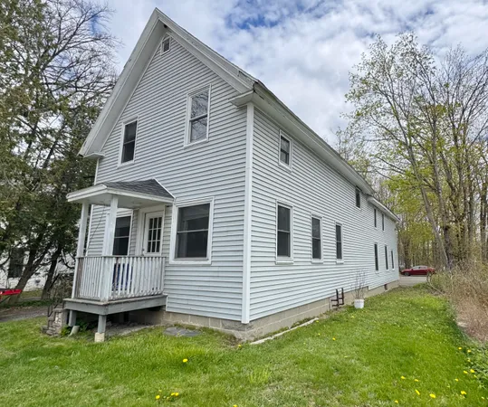 $277,000 | 3 Park Street, Orono, ME 04473