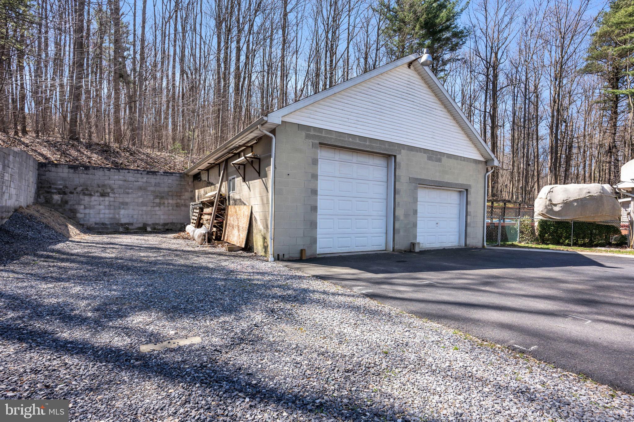 584 Peak View Road York Springs, PA 17372 - Photo 5 of 42