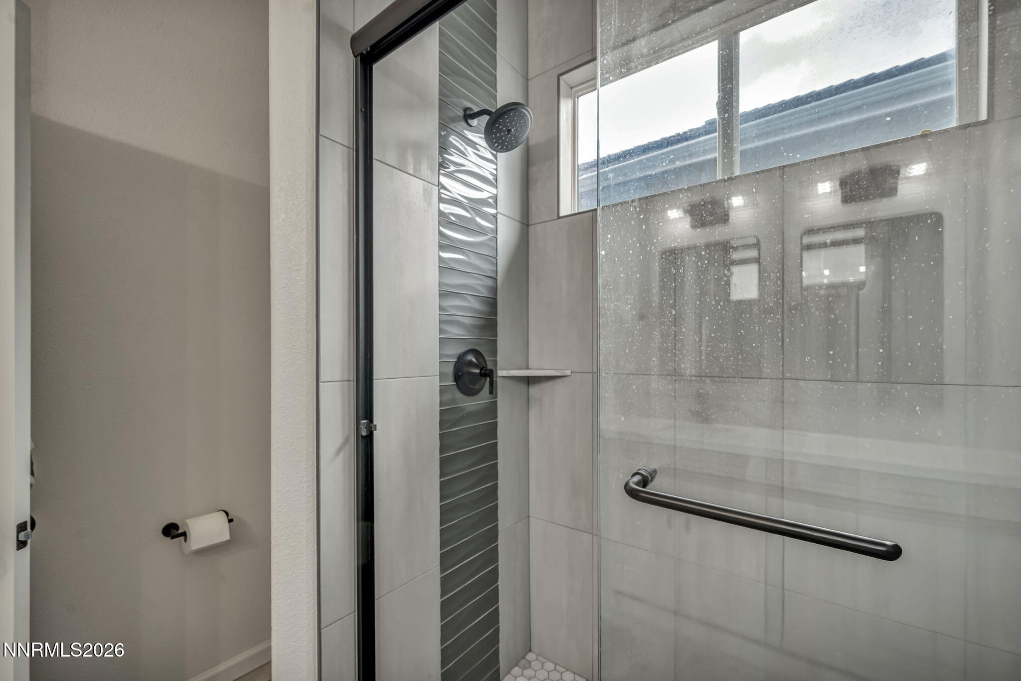 9626 Shadowstone Way Reno, NV 89521 - Photo 21 of 36 Jack jill shower