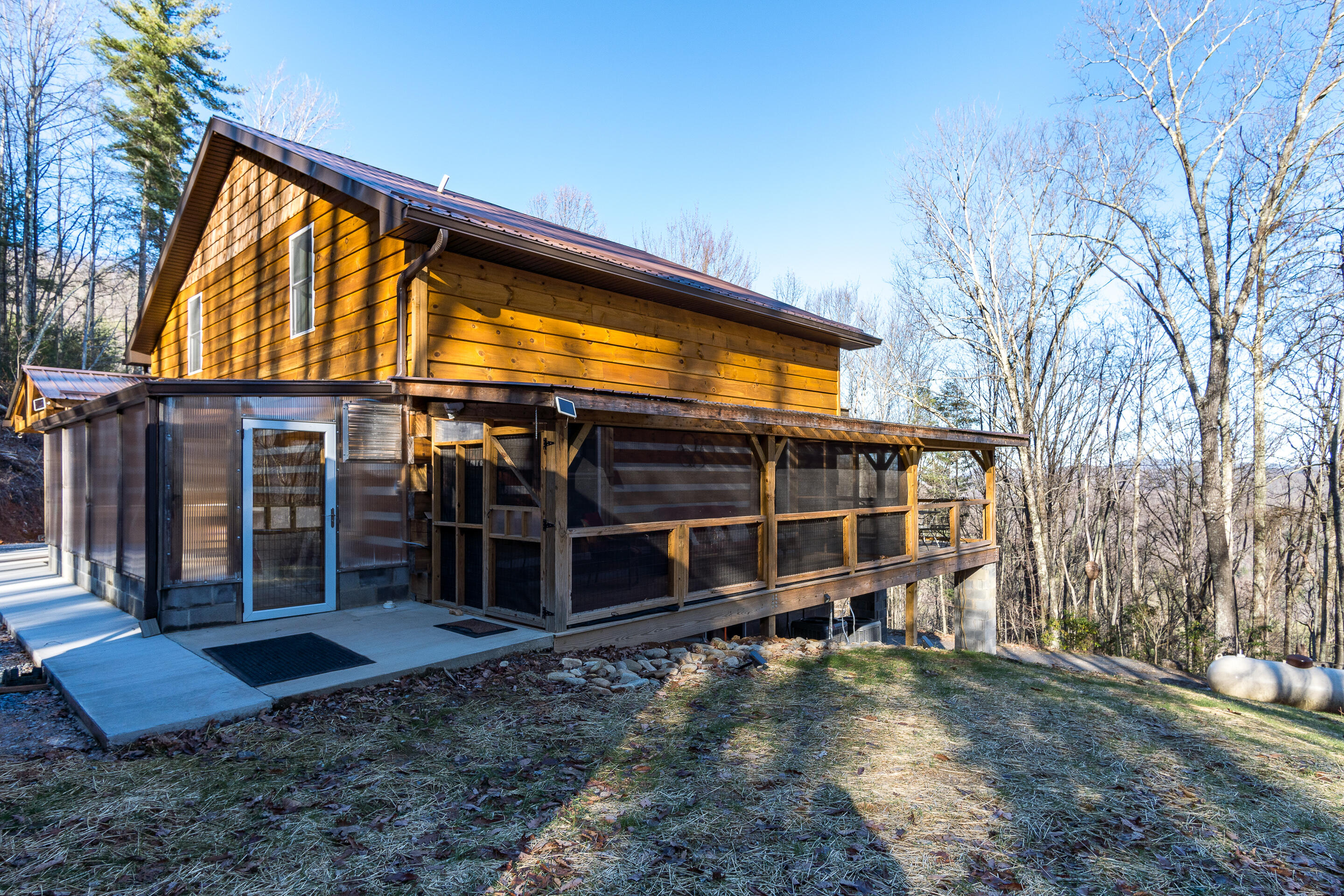 150 Knight Road Flag Pond, TN 37657 - Photo 16 of 76 exterior-28