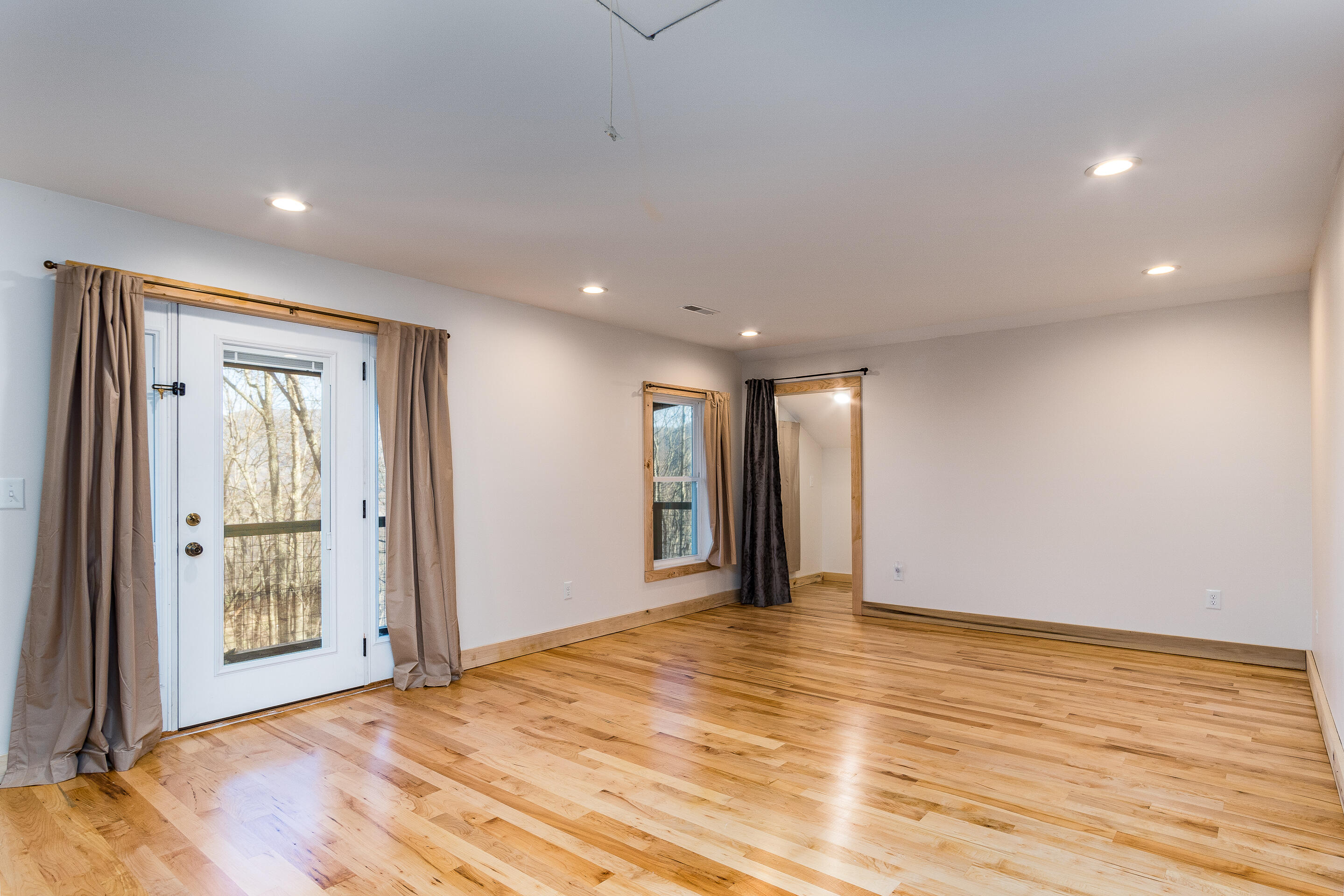 150 Knight Road Flag Pond, TN 37657 - Photo 59 of 76 interior-28