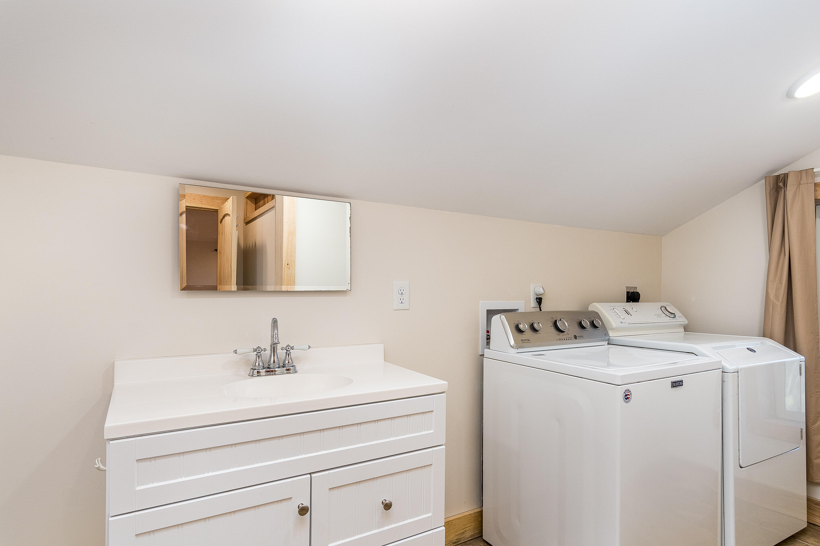 150 Knight Road Flag Pond, TN 37657 - Photo 63 of 76 interior-32