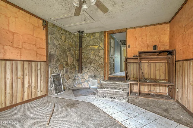 $184,900 | 1403 Bristol Caverns Highway, Bristol, TN 37620