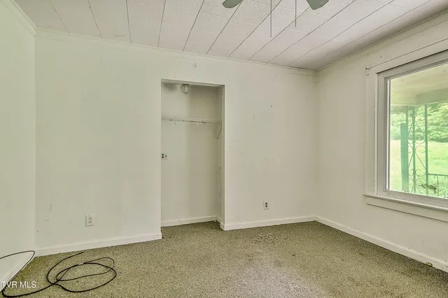 $184,900 | 1403 Bristol Caverns Highway, Bristol, TN 37620