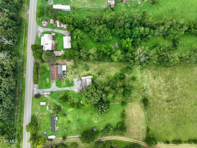 $184,900 | 1403 Bristol Caverns Highway, Bristol, TN 37620