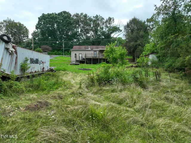 $184,900 | 1403 Bristol Caverns Highway, Bristol, TN 37620