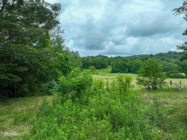 $184,900 | 1403 Bristol Caverns Highway, Bristol, TN 37620