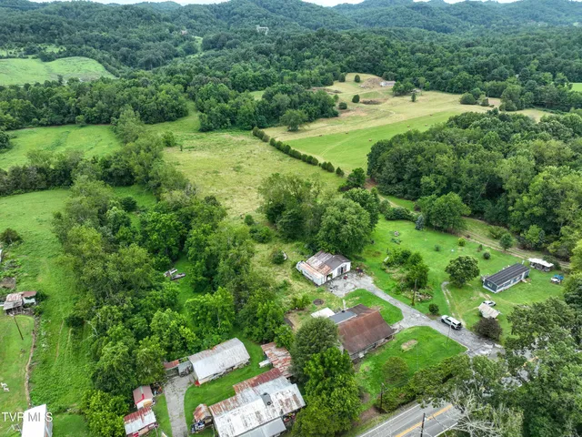 $184,900 | 1403 Bristol Caverns Highway, Bristol, TN 37620