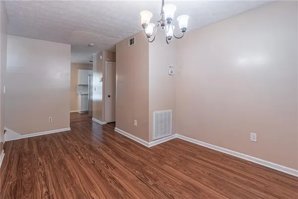 $270,000 | 2040 Wendover Drive, Snellville, GA 30078