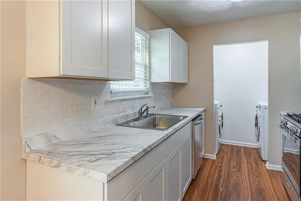 $270,000 | 2040 Wendover Drive, Snellville, GA 30078