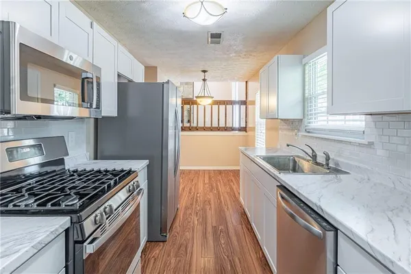 $270,000 | 2040 Wendover Drive, Snellville, GA 30078