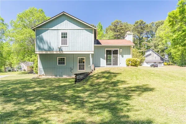 $270,000 | 2040 Wendover Drive, Snellville, GA 30078