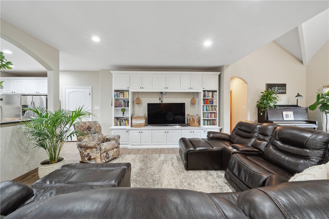 740 Bridget Avenue Buffalo, TX 75831 - Photo 5 of 42 a living room with furniture and a fireplace