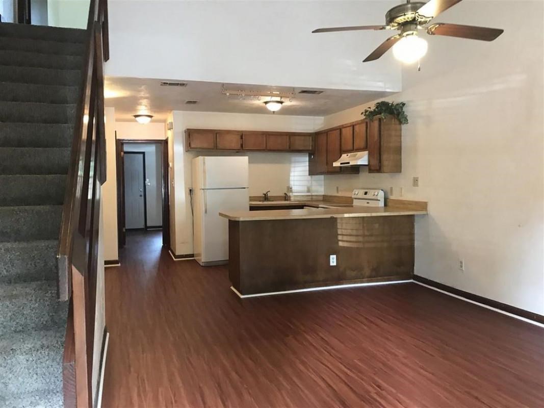 1169 Ocala Road Tallahassee, FL 32304 - Photo 2 of 3