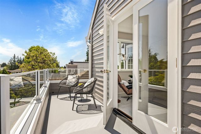 $900,000 | 8545 Caroline Avenue North, Seattle, WA 98103