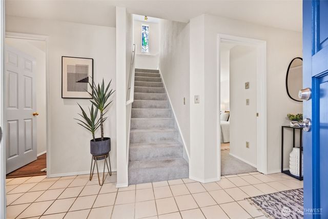 $900,000 | 8545 Caroline Avenue North, Seattle, WA 98103