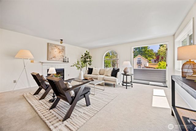 $900,000 | 8545 Caroline Avenue North, Seattle, WA 98103