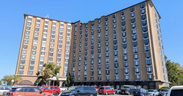 $1,500 | 1 Renaissance Place, Unit 1019, Palatine, IL 60067