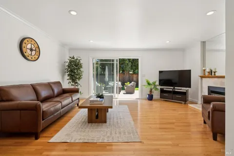 $1,049,000 | 115 Daryl Avenue, Novato, CA 94947