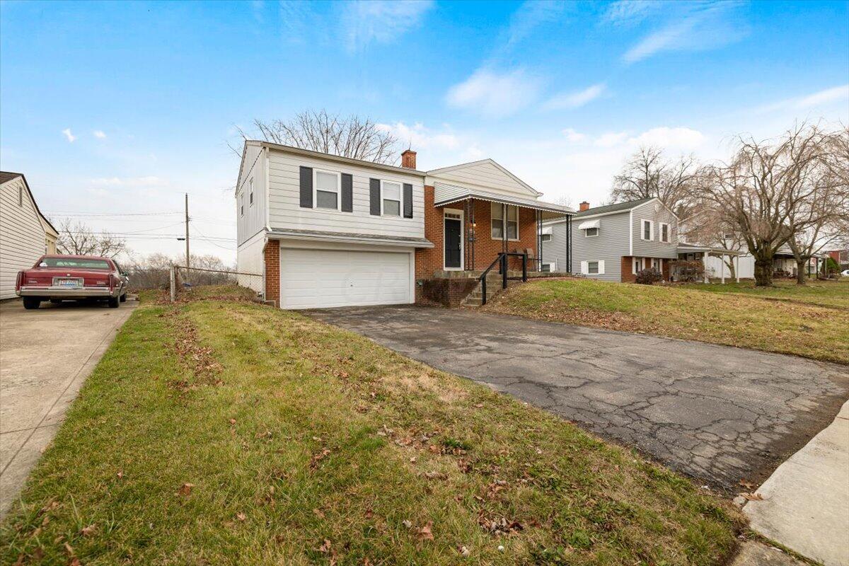 5226 Edgeview Road Columbus, OH 43207 - Photo 3 of 25 03-Front-5226 Edgeview Rd -003