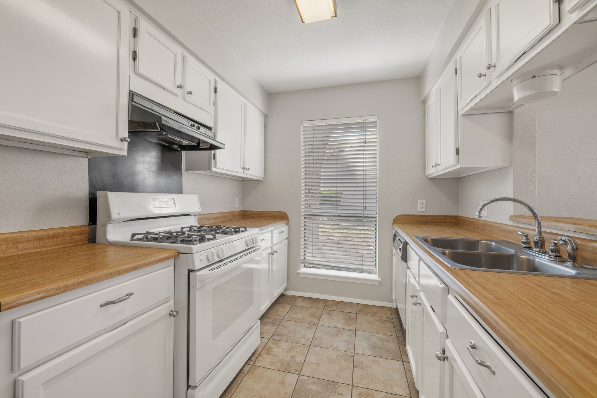 1101 Huntridge Drive Austin, TX 78758 - Photo 14 of 30