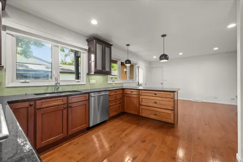 $849,000 | 319 Hastings Avenue, Highland Park, IL 60035