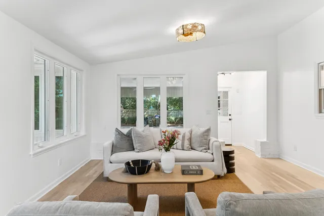 $595,000 | 708 North Magnolia Street, Summerville, SC 29483