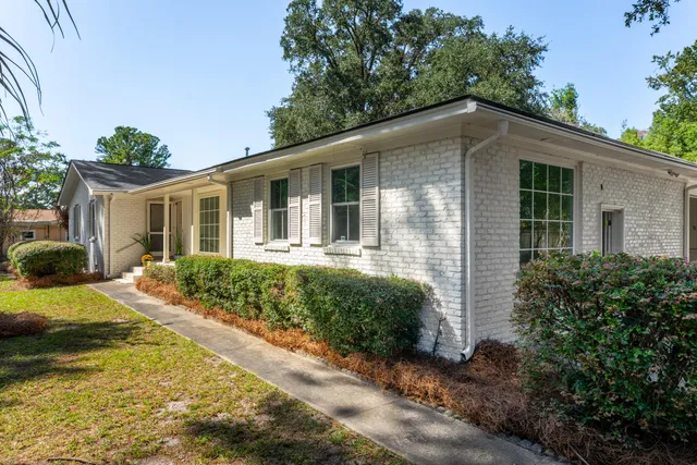 $595,000 | 708 North Magnolia Street, Summerville, SC 29483