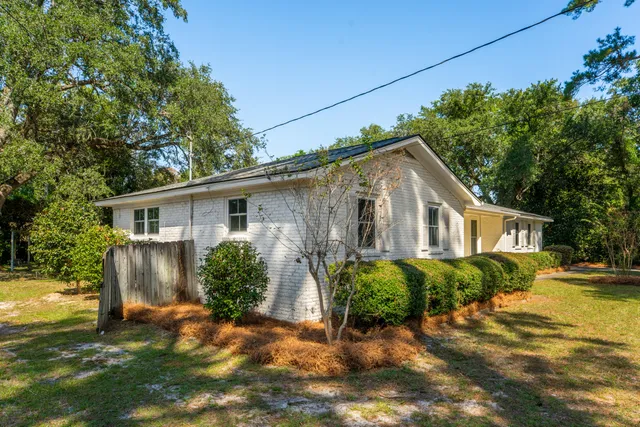 $595,000 | 708 North Magnolia Street, Summerville, SC 29483