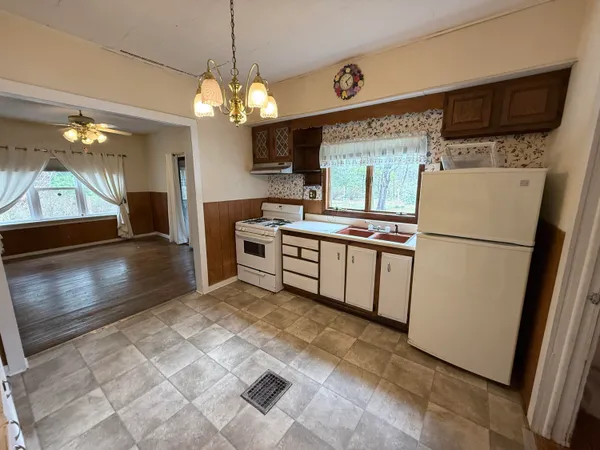 $149,900 | 1902 West Ogilvie Avenue, Baldwin, MI 49304
