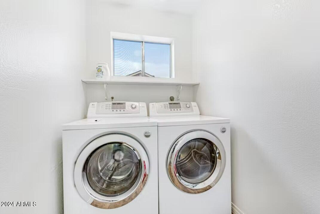 4258 East Decatur Street Mesa, AZ 85205 - Photo 17 of 24 laundry
